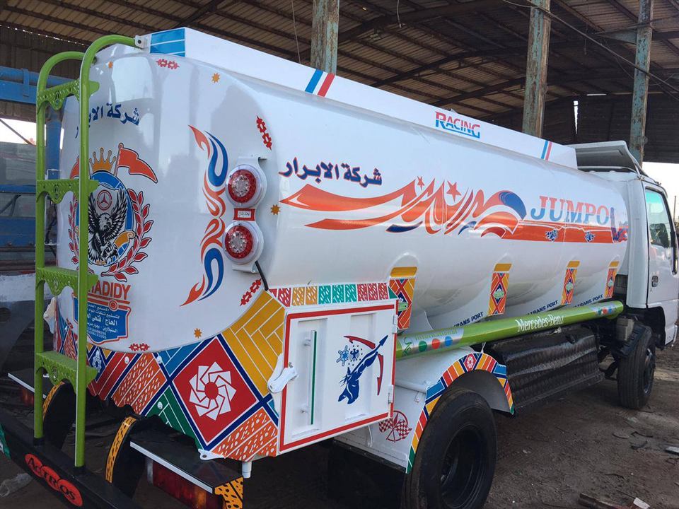 سايلو أعلاف أو حبوب من أعمال المصنع الحديث
